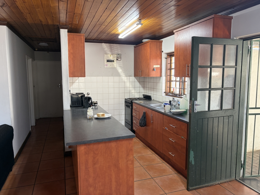 6 Bedroom Property for Sale in Table View Western Cape